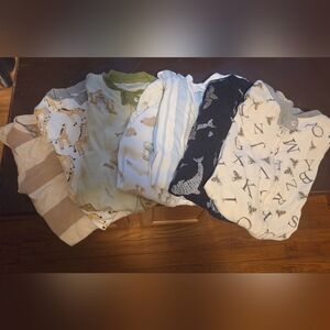7 Piece Burt's Bees Sleep and Play Bundle most size 6-9 months